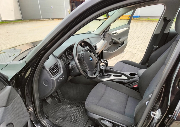 BMW X1 cena 33900 przebieg: 263500, rok produkcji 2011 z Żarów małe 407